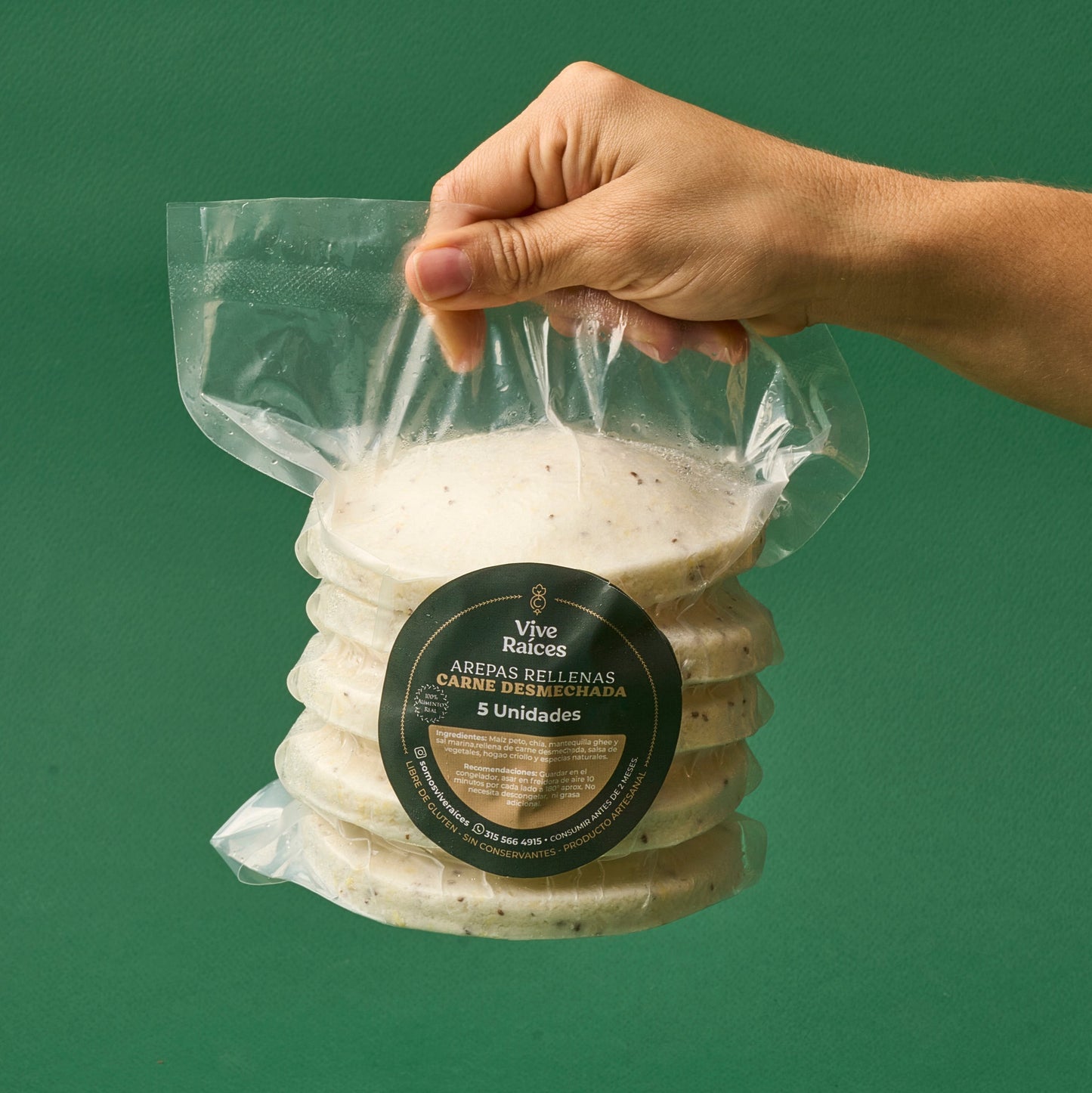 AREPA RELLENA CARNE DESMECHADA