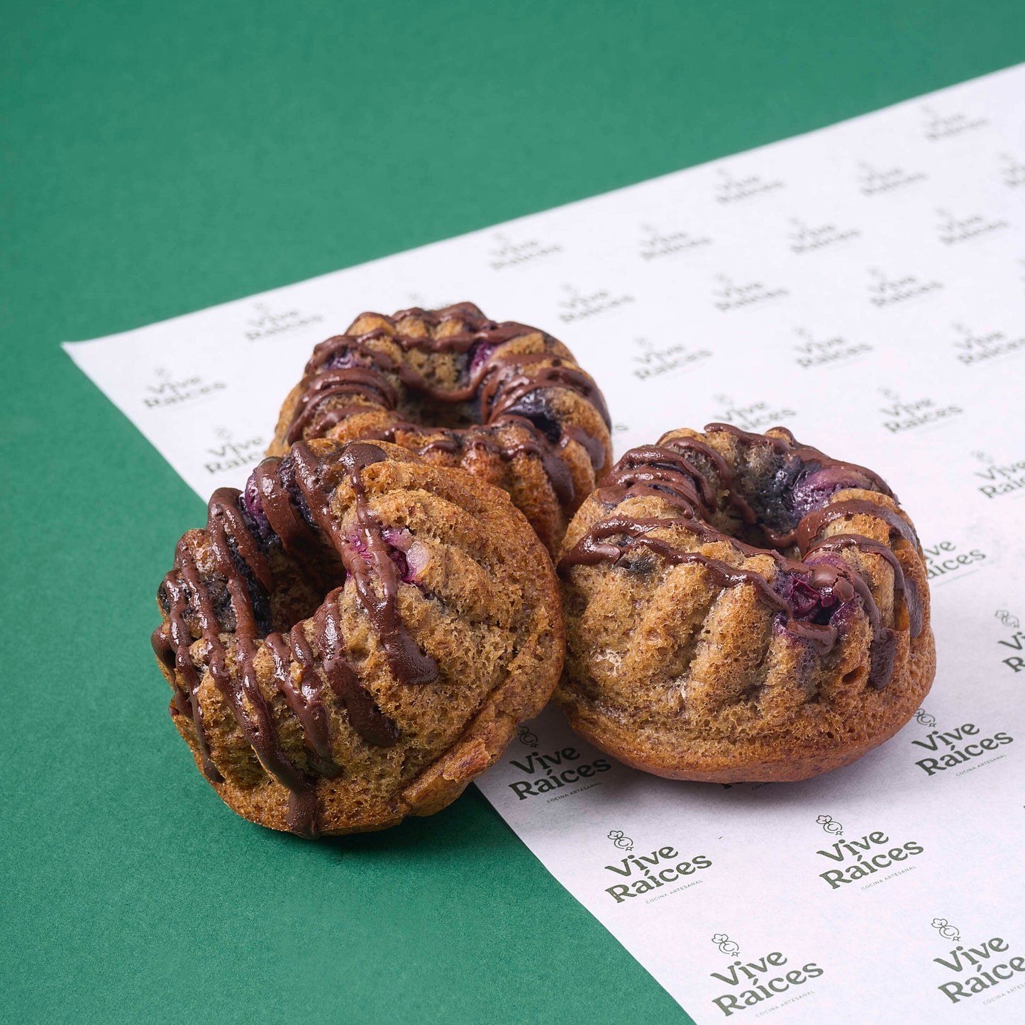 MINI DONAS DE ARÁNDANOS Y CHOCOLATE