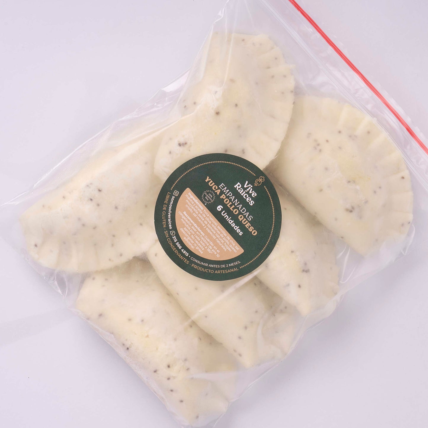 EMPANADAS DE YUCA POLLO QUESO