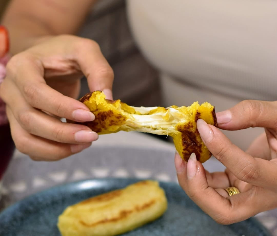 DEDITOS DE MADURO QUESO