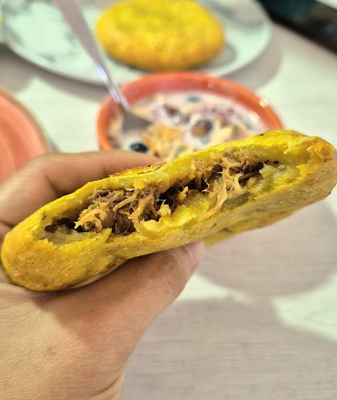 AREPA RELLENA MADURO CARNE
