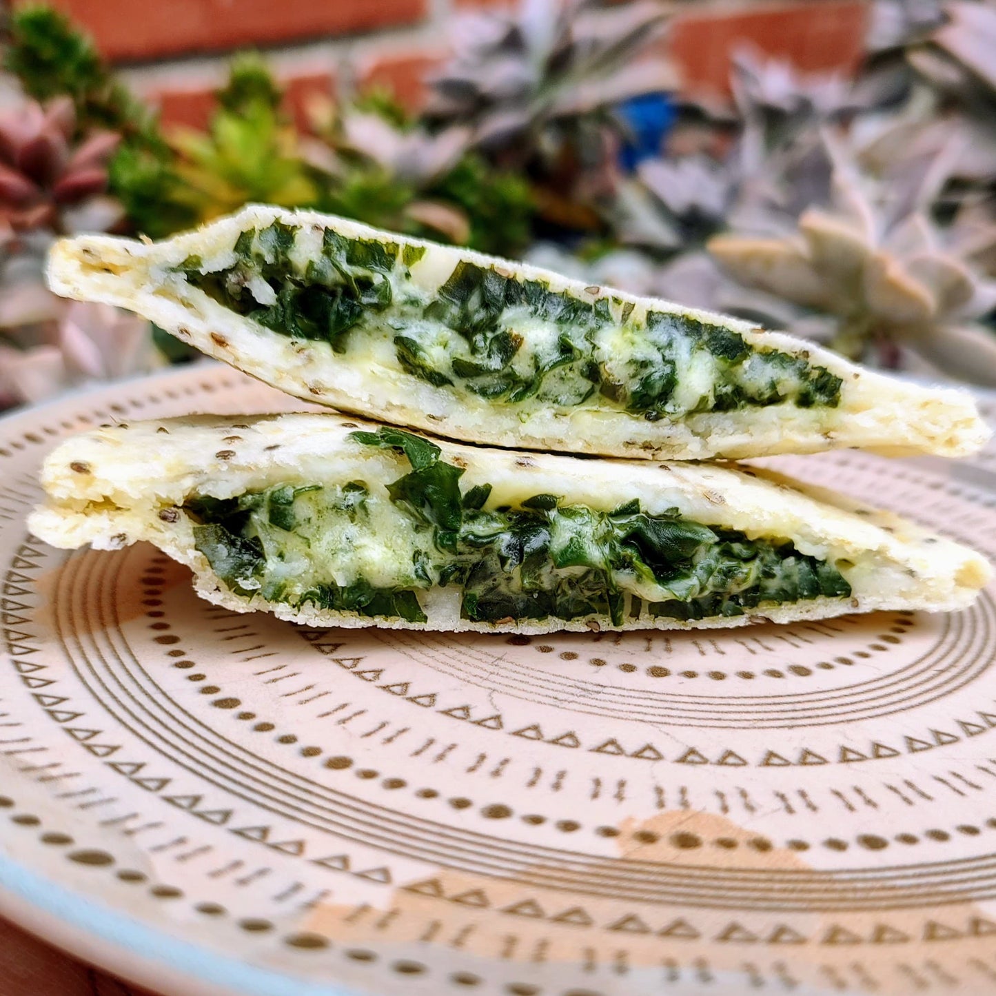AREPA RELLENA ESPINACAS QUESO