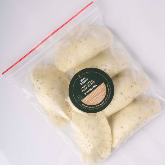 EMPANADAS DE YUCA CARNE