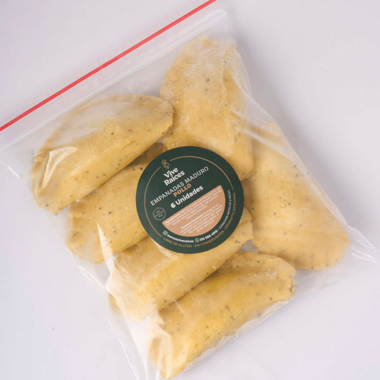 EMPANADAS DE PLATANO MADURO POLLO